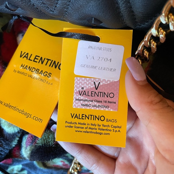 Authentic Valentino Leather Handbag - Picture 6 of 8